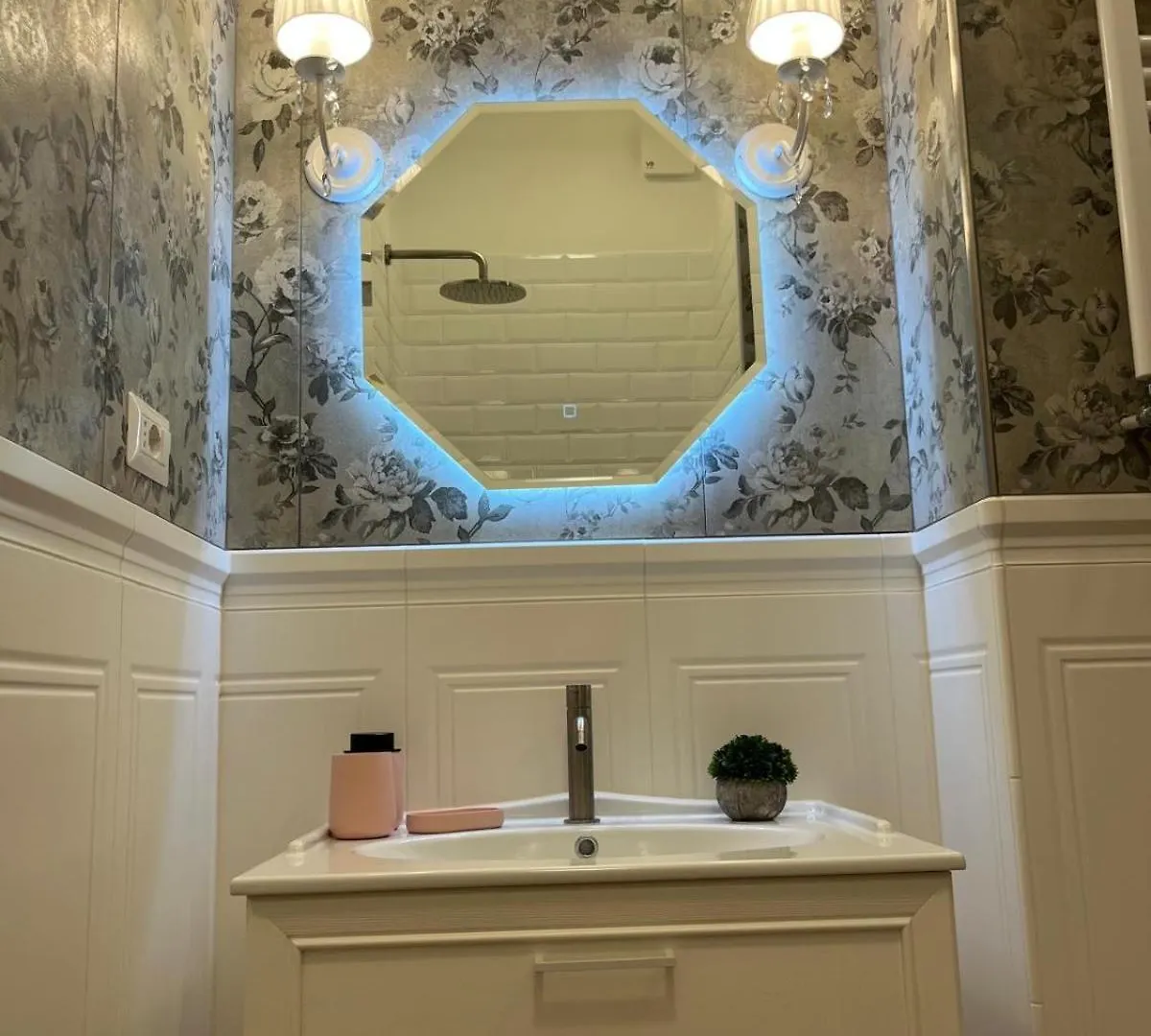 Colosseo Luxury Home Rome 0*,  Italy